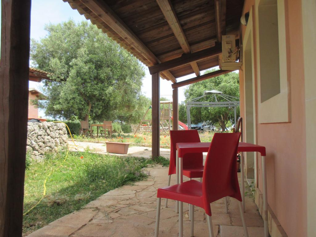 Le Mangiatoie Del Re Giordano Villa Avola Bagian luar foto