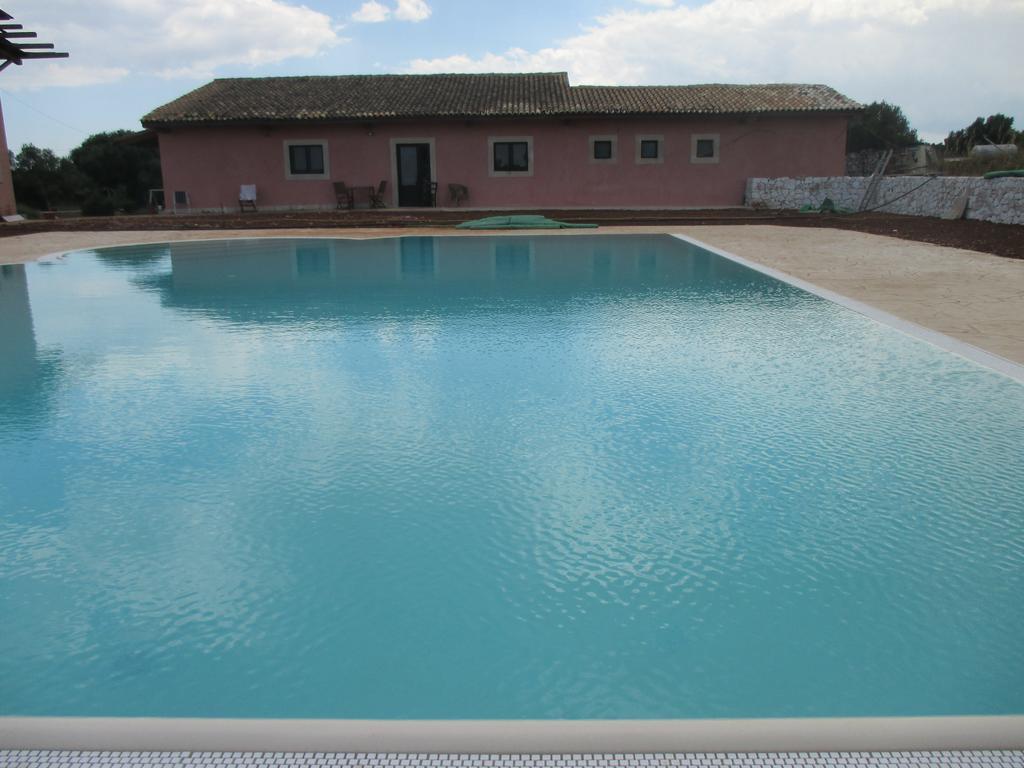 Le Mangiatoie Del Re Giordano Villa Avola Bagian luar foto