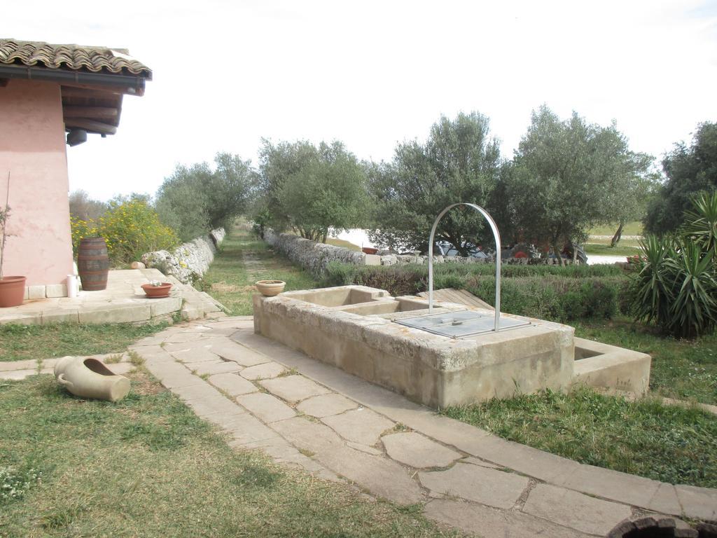 Le Mangiatoie Del Re Giordano Villa Avola Bagian luar foto