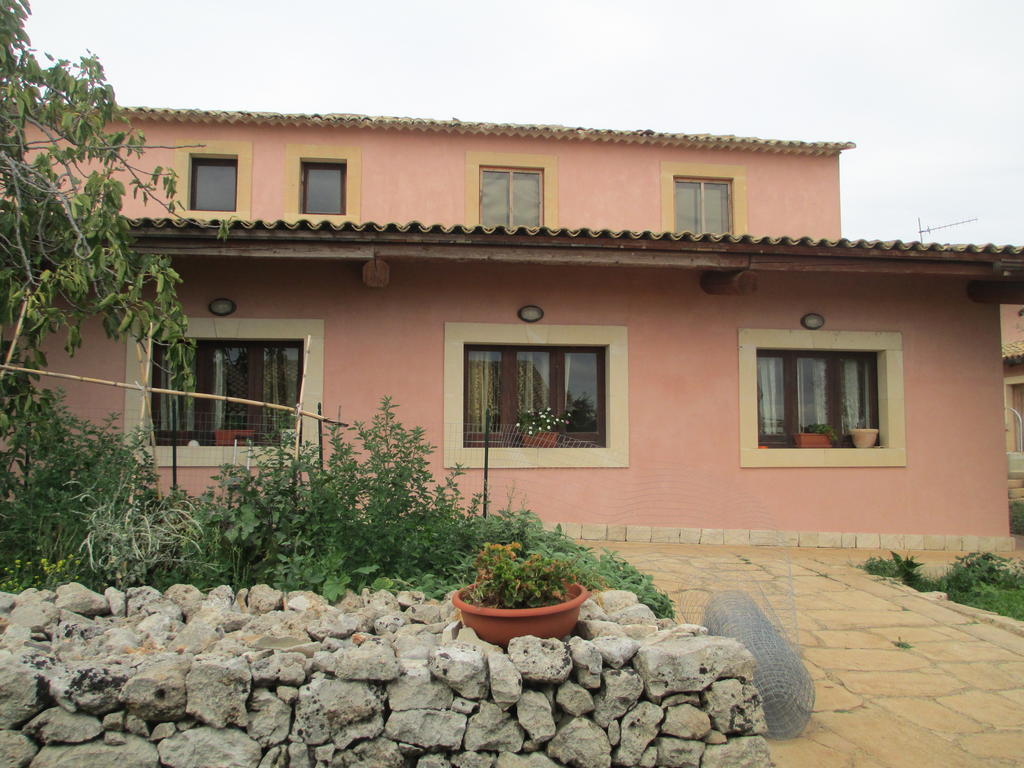 Le Mangiatoie Del Re Giordano Villa Avola Bagian luar foto
